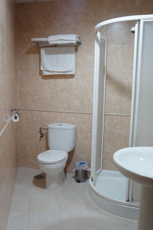 Hostal La Conilena Conil De La Frontera Chambre photo
