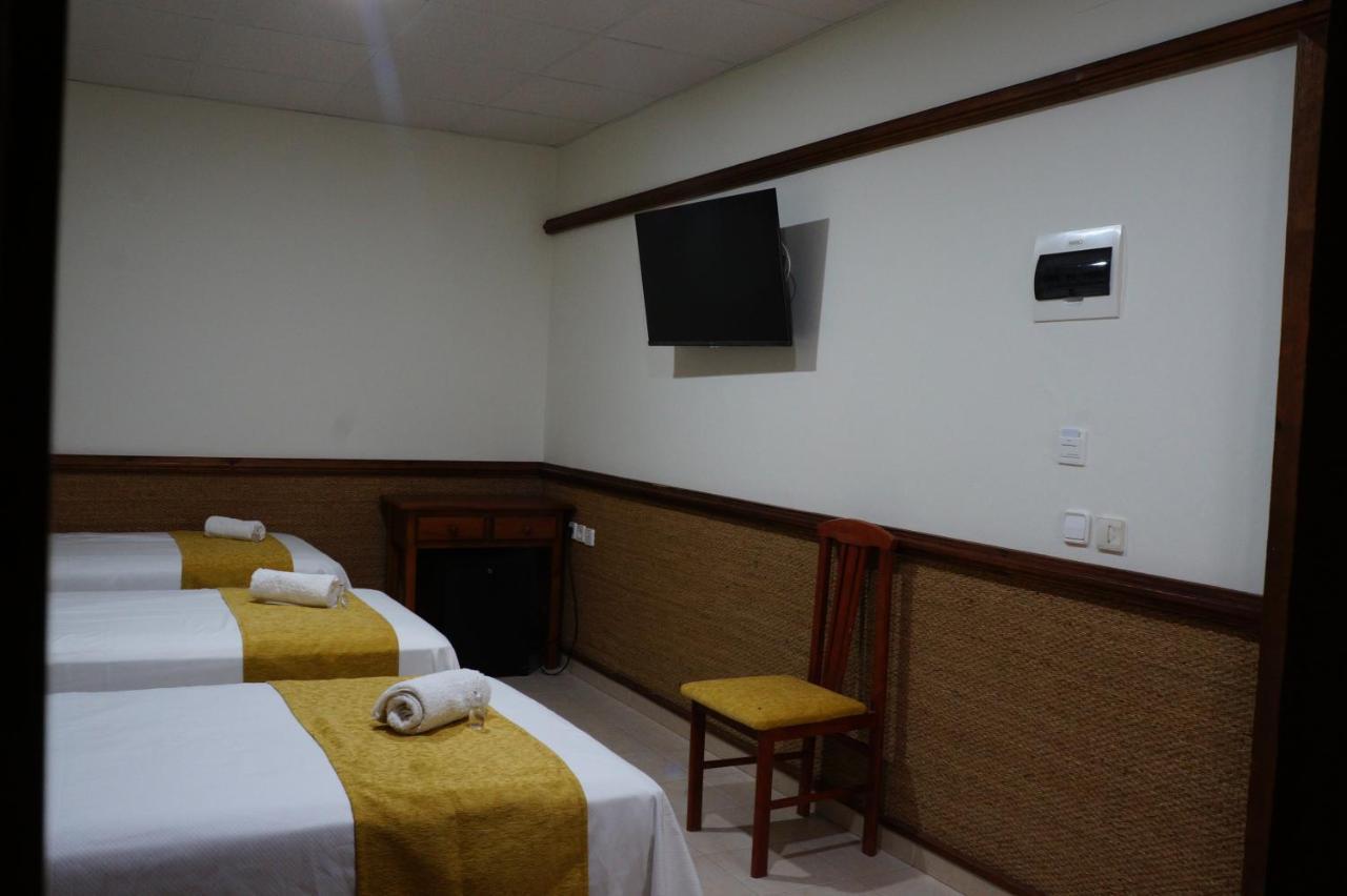 Hostal La Conilena Conil De La Frontera Extérieur photo