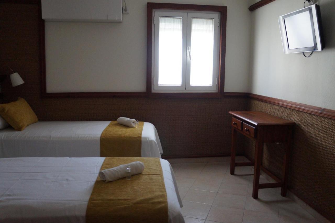 Hostal La Conilena Conil De La Frontera Extérieur photo
