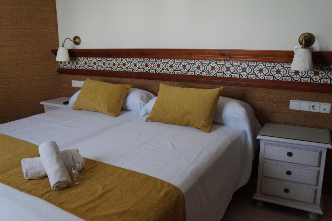 Hostal La Conilena Conil De La Frontera Extérieur photo