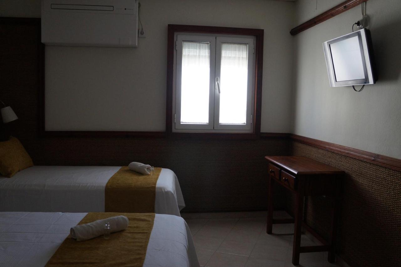 Hostal La Conilena Conil De La Frontera Extérieur photo